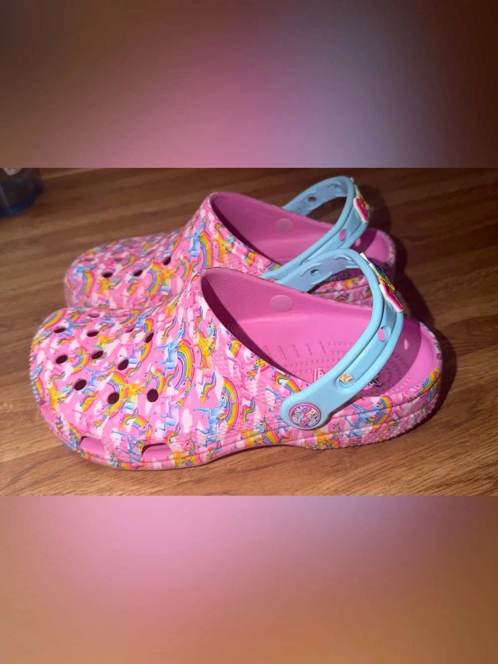 Lisa Frank x Crocs Classic Clogs – Kids J4 – Rare Colorful Unicorn Rainbow